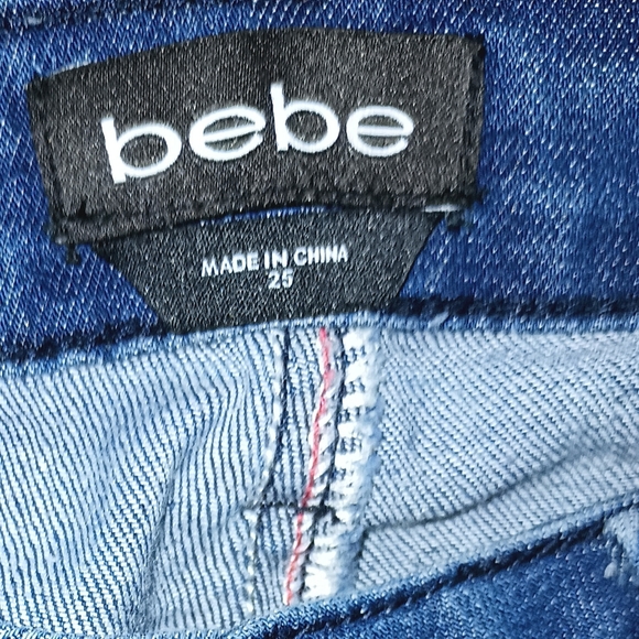 Bebe Ripped capris Jeans - Picture 3 of 8